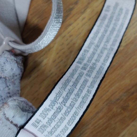 Victoria's Secret Multi Way Bra 36C - Picture 13 of 13